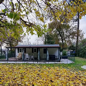 Chalet Vakantiehuisje Op Park Ippotur