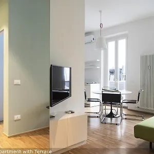 Appartement Brera In Nerino, Milan